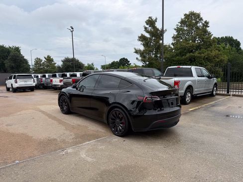 Used 2021 Tesla Model Y Performance AWD/4WD image 4