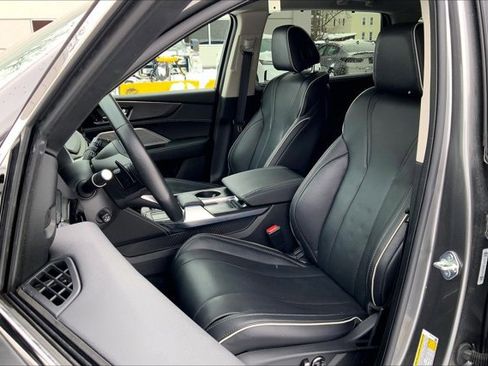 Used 2024 Acura MDX SH-AWD w/ Advance Package image 24