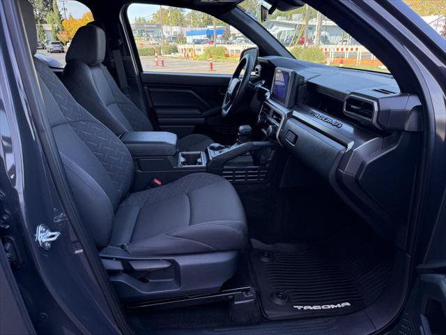 Certified 2024 Toyota Tacoma SR5 AWD/4WD image 19