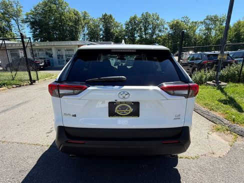 Used 2020 Toyota RAV4 LE w/ All Weather Liner Package AWD/4WD image 6