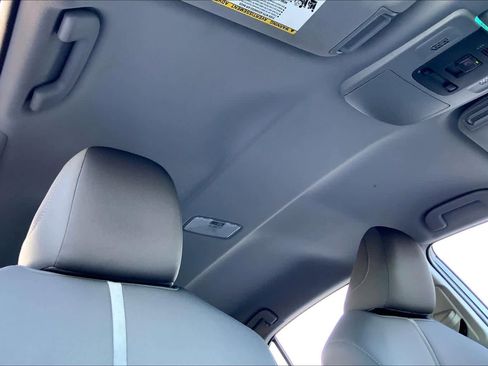 Used 2022 Toyota Camry LE image 14