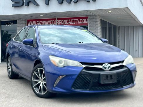 Used 2015 Toyota Camry XSE w/ Moonroof Package FWD image 1