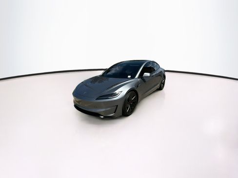 Used 2025 Tesla Model 3 Performance AWD/4WD image 3