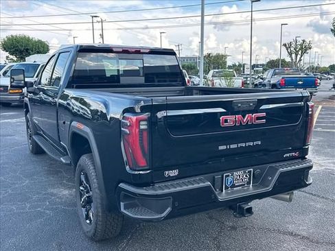 New 2026 GMC Sierra 2500 AT4 w/ AT4 Premium Plus Package AWD/4WD image 8