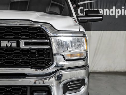 Used 2022 RAM 2500 Tradesman w/ Chrome Appearance Group AWD/4WD image 37