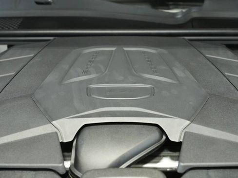New 2026 Porsche Cayenne Coupe AWD/4WD image 31