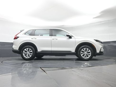 Used 2023 Honda CR-V LX image 31