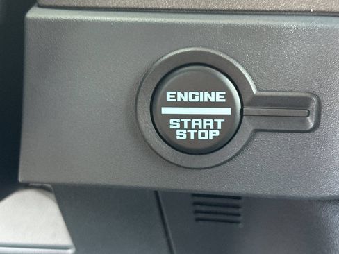 New 2025 Ford Bronco 4-Door AWD/4WD image 23