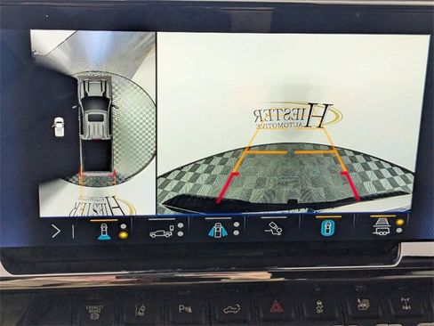 Used 2024 Chevrolet Silverado 2500 ZR2 w/ Technology Package image 23