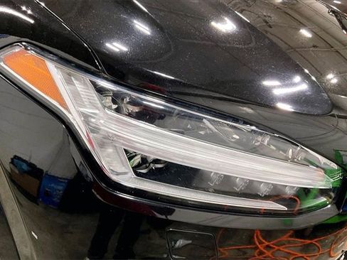 Used 2018 Volvo XC90 T6 R-Design w/ Convenience Package image 30