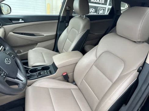 Used 2021 Hyundai Tucson Ultimate w/ Cargo Package AWD/4WD image 4