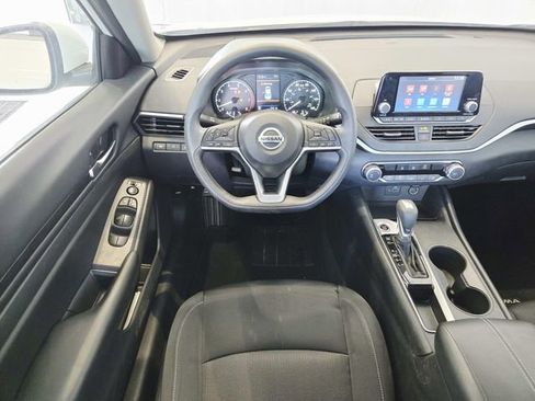Used 2022 Nissan Altima 2.5 S image 7