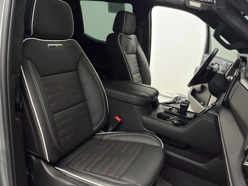 Used 2025 GMC Sierra 1500 AT4X image 65