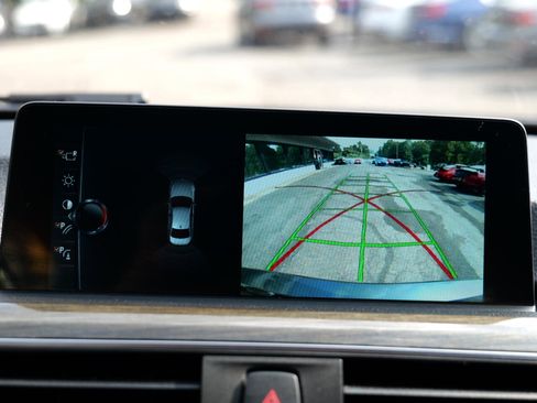 Used 2017 BMW 330i Sedan image 25