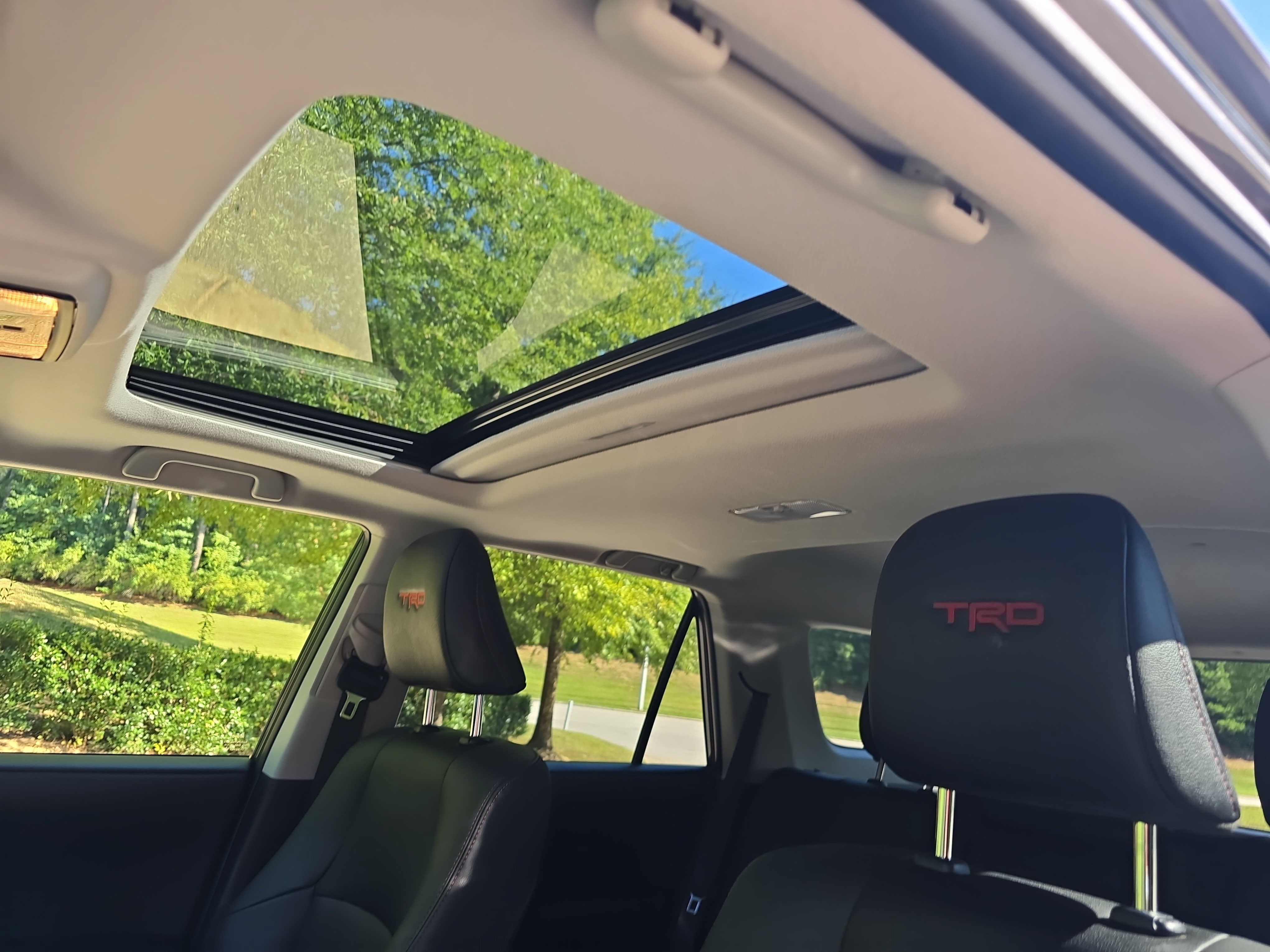Used 2022 Toyota 4Runner TRD Off-Road Premium w/ Moonroof Package AWD/4WD image 29