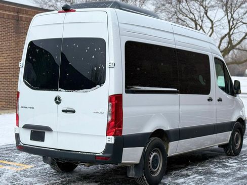 Used 2024 Mercedes-Benz Sprinter 2500 image 7