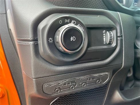 New 2025 Jeep Wrangler Unlimited Rubicon 392 image 18