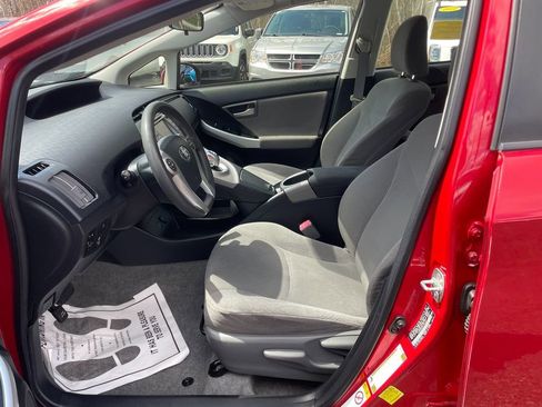 Used 2013 Toyota Prius Three w/ Solar Roof Pkg FWD image 12