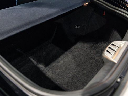 Used 2015 Ferrari F12 Berlinetta RWD image 34
