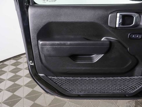 Used 2022 Jeep Wrangler Unlimited Sport image 16