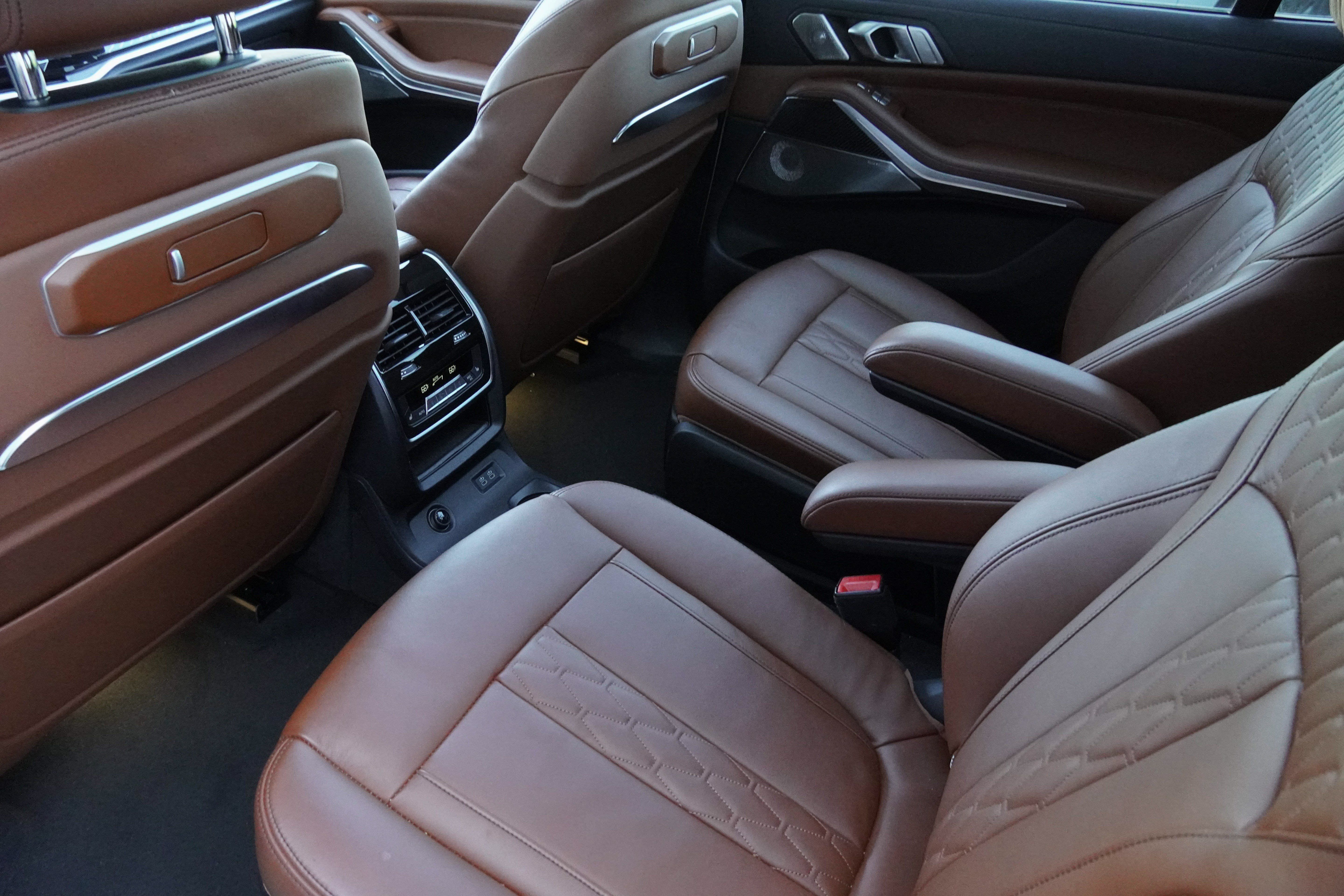 Used 2023 BMW X7 M60i w/ Executive Package AWD/4WD image 33