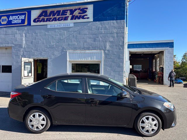 Used 2016 Toyota Corolla LE FWD image 7