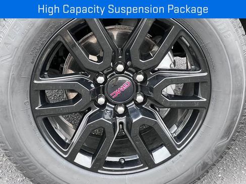 Used 2024 GMC Sierra 1500 Elevation AWD/4WD image 10