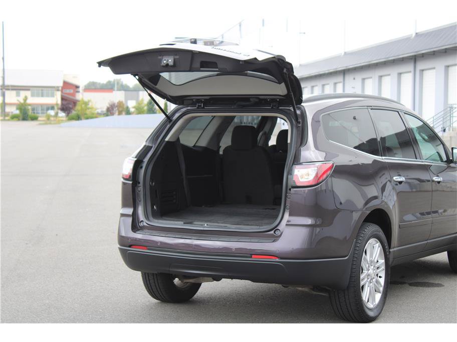 Used 2015 Chevrolet Traverse LT w/ Style and Technology Package FWD image 14