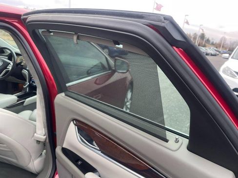 Used 2013 Cadillac XTS Platinum image 17