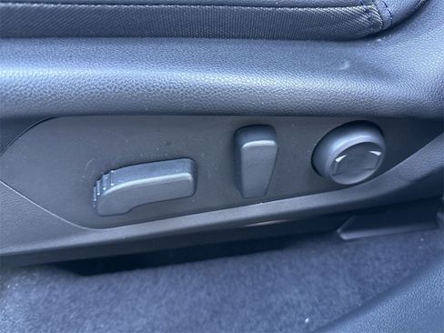 Used 2025 Subaru Forester Limited image 10