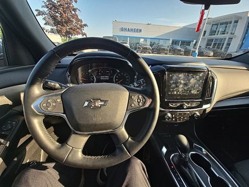 Used 2023 Chevrolet Traverse LT w/ Midnight/Sport Edition AWD/4WD image 17