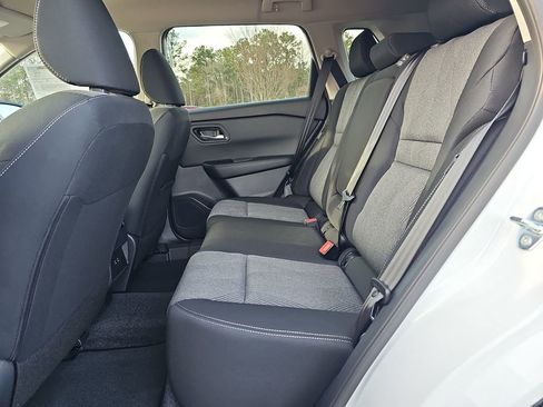 New 2026 Nissan Rogue SV FWD image 18