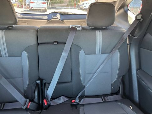 Used 2025 Chevrolet Blazer LT FWD image 34