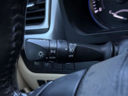 Used 2017 Toyota Highlander Limited image 22