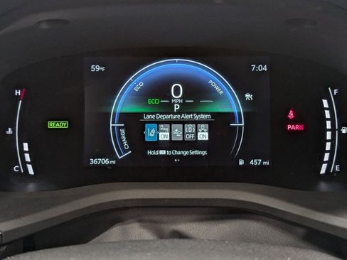 Used 2025 Toyota Camry SE image 15