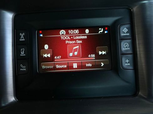 Used 2016 Dodge Charger SE w/ Popular Equipment Group image 31