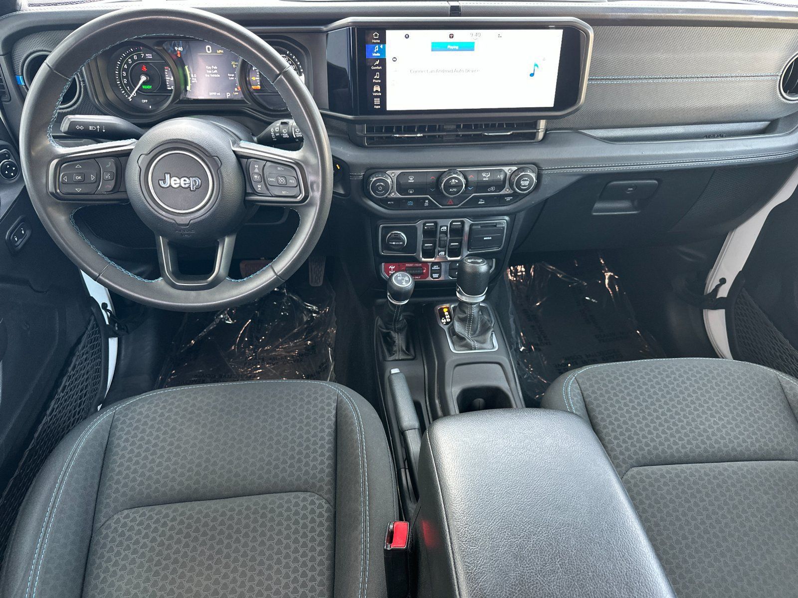 Used 2024 Jeep Wrangler Unlimited Rubicon 4xe AWD/4WD image 15