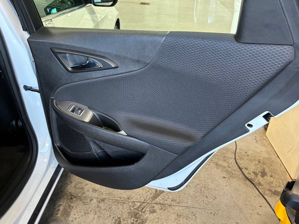 Used 2024 Chevrolet Malibu LT FWD image 35