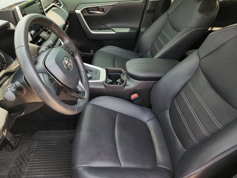 Certified 2021 Toyota RAV4 Limited w/ Limited Grade Weather Package AWD/4WD image 14