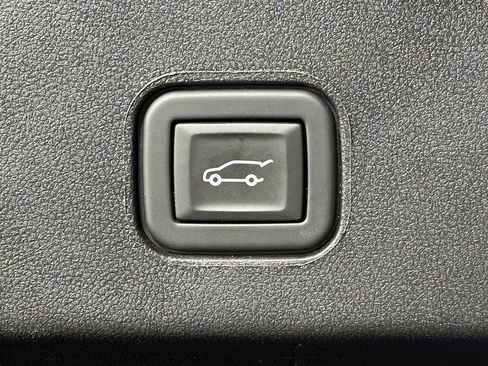 Used 2024 Cadillac Lyriq Luxury AWD/4WD image 20