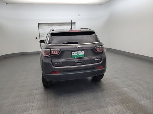 Used 2017 Jeep Compass Latitude w/ Popular Equipment Group AWD/4WD image 6