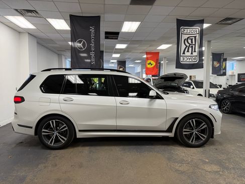 Used 2019 BMW X7 xDrive50i w/ M Sport Package image 5