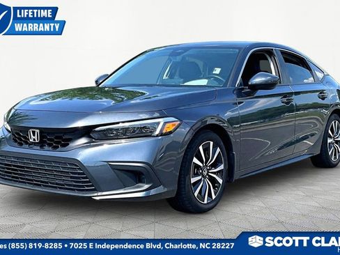 Used 2024 Honda Civic EX-L image 3