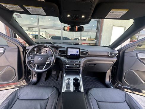 Used 2020 Ford Explorer Limited w/ Class III Trailer Tow Package RWD image 21