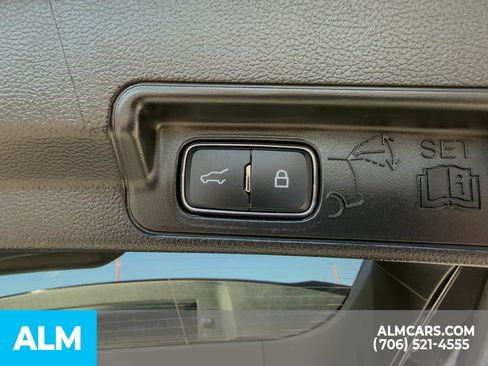 Used 2025 Ford Explorer ST image 24