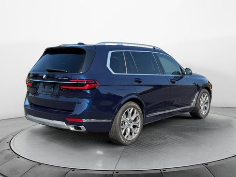 Used 2026 BMW X7 xDrive40i AWD/4WD image 7