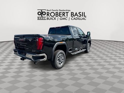 New 2026 GMC Sierra 3500 SLT w/ SLT Premium Package AWD/4WD image 8