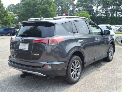 Used 2018 Toyota RAV4 Limited FWD image 8