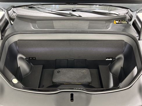 Used 2024 Rivian R1T Adventure AWD/4WD image 14