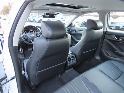 Used 2022 Honda Accord EX-L image 13